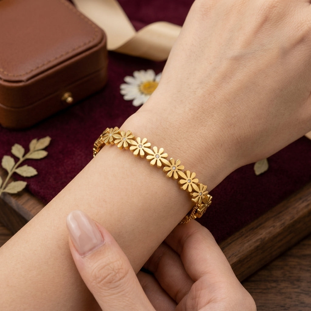 Aura Floral Diamond Link Bangle