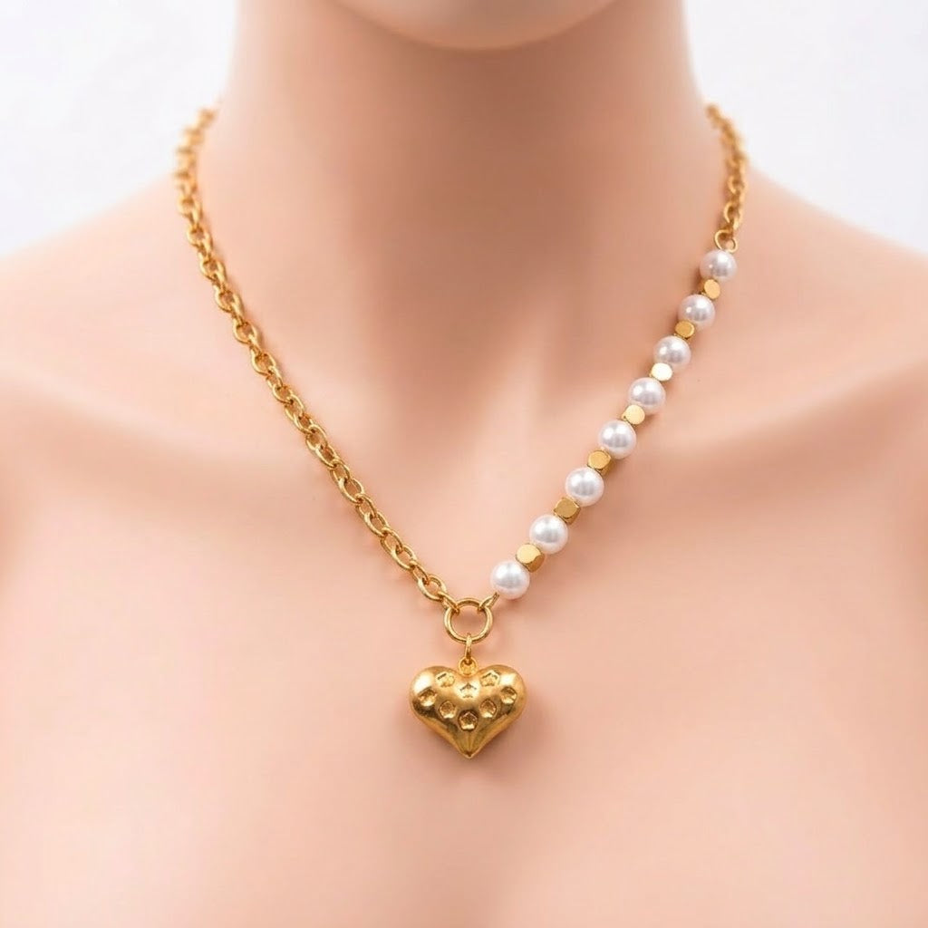 Pearl & Gold Hammered Heart Necklace