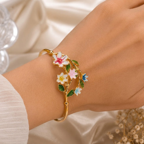 Aura Blossom Vine Kada