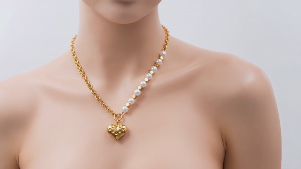 Pearl & Gold Hammered Heart Necklace